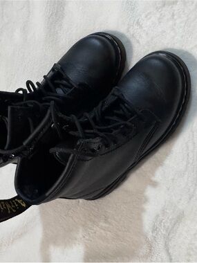 Dr. Martens Kids Black Leather Lace-Up Boots